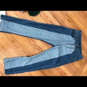 Few moda straight legs jeans mid waisted size xs